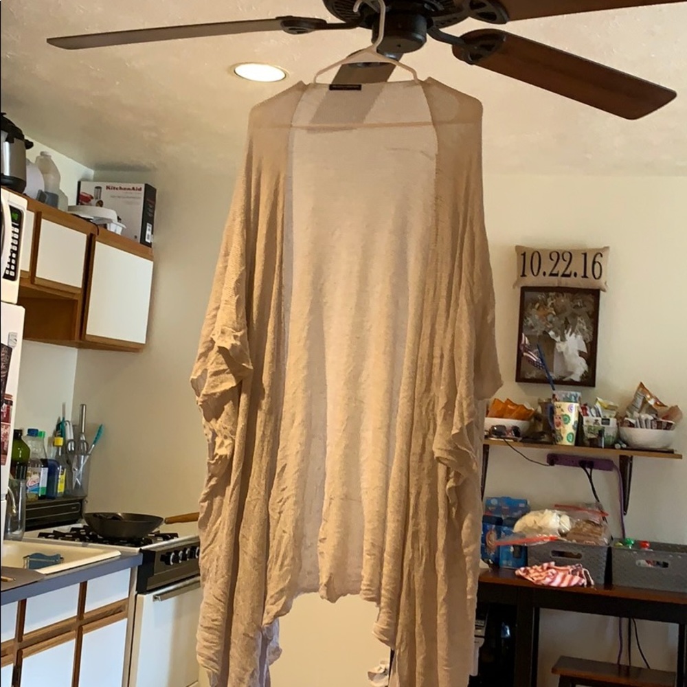 Brandy Melville short sleeve cover up